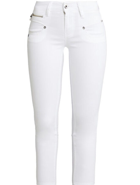 Alexa cropped white