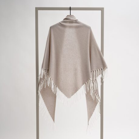 Herzen‘sangelegenheit Dreieckstuch cloudy-ermine
