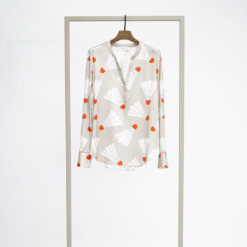 Herzen‘sangelegenheit Bluse pearls kumquats-azurro